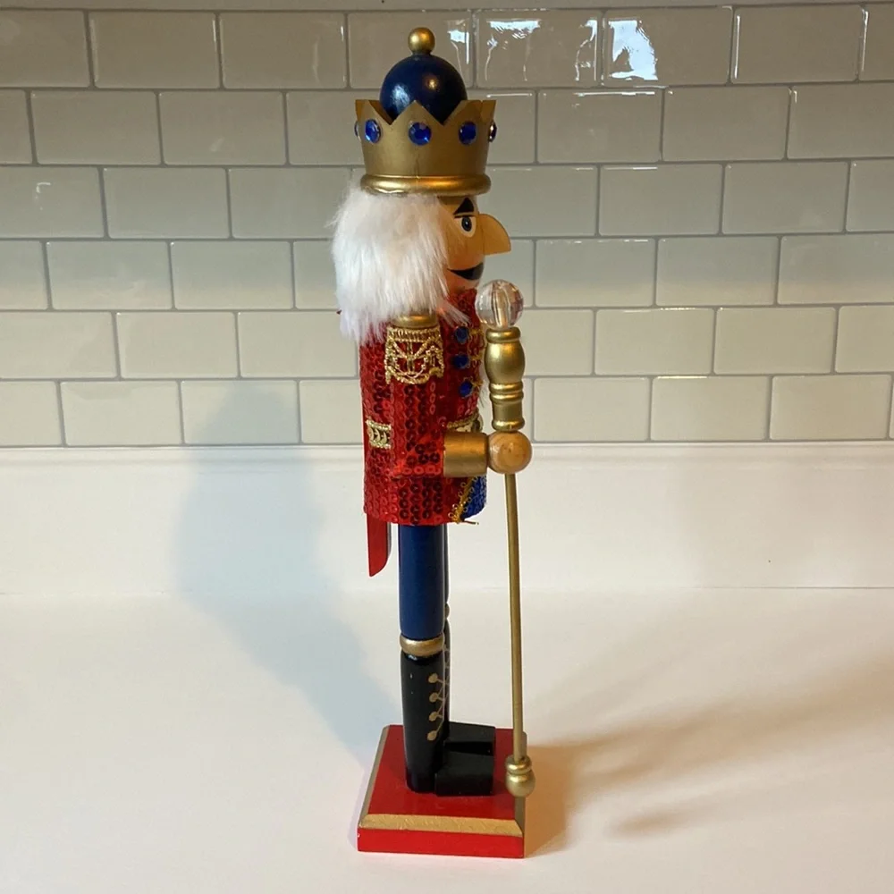 Nutcracker, 15”‎ tall